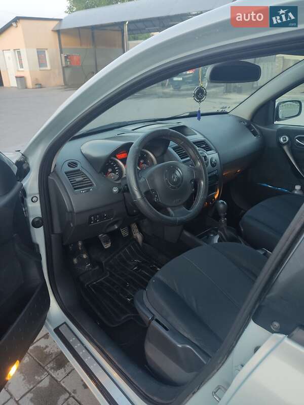 Универсал Renault Megane 2004 в Остроге фото 14 Универсал Renault Megane 2004 в Остроге