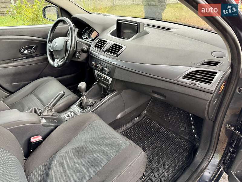 Универсал Renault Megane 2015 в Киеве