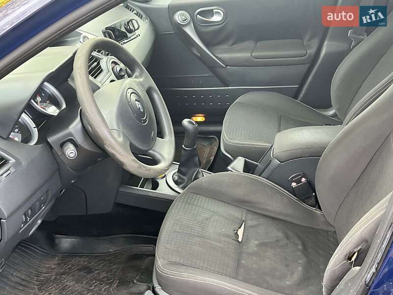 Универсал Renault Megane 2005 в Киеве фото 14 Универсал Renault Megane 2005 в Киеве