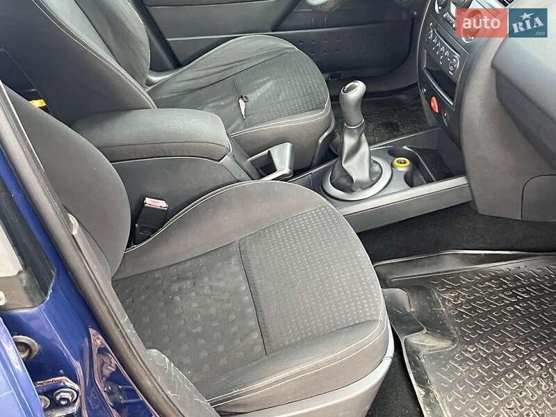 Универсал Renault Megane 2005 в Киеве фото 27 Универсал Renault Megane 2005 в Киеве