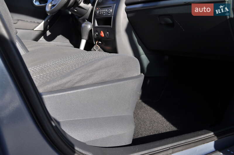 Хэтчбек Renault Megane 2006 в Киеве