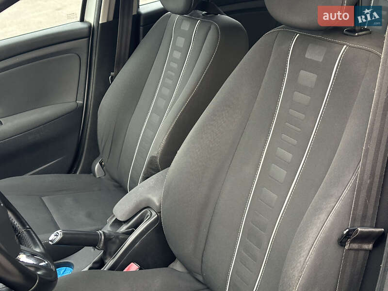 Универсал Renault Megane 2013 в Ровно фото 17 Универсал Renault Megane 2013 в Ровно