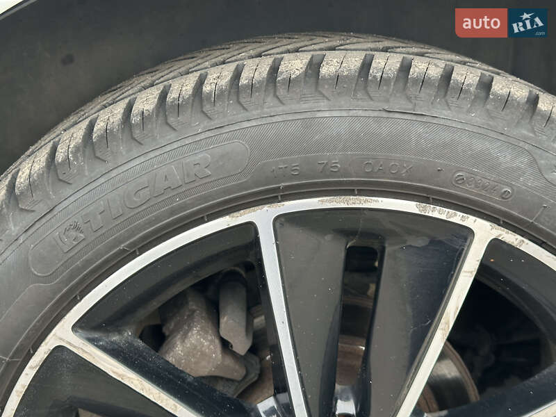 Универсал Renault Megane 2013 в Ровно фото 20 Универсал Renault Megane 2013 в Ровно