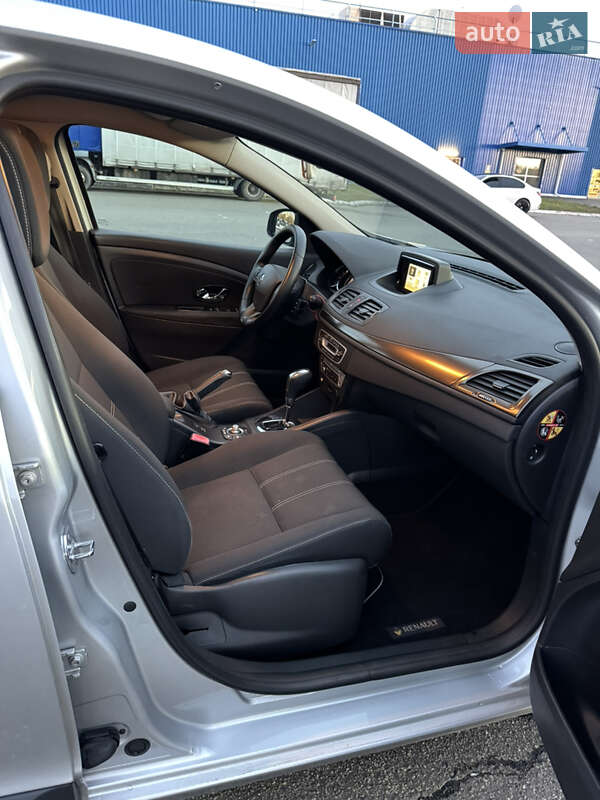 Універсал Renault Megane 2015 в Києві фото 16 Універсал Renault Megane 2015 в Києві