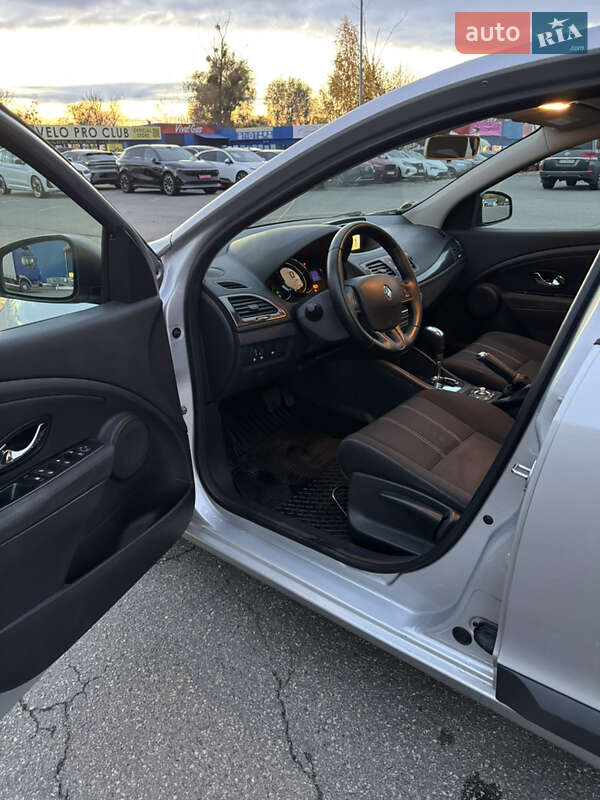 Універсал Renault Megane 2015 в Києві фото 21 Універсал Renault Megane 2015 в Києві
