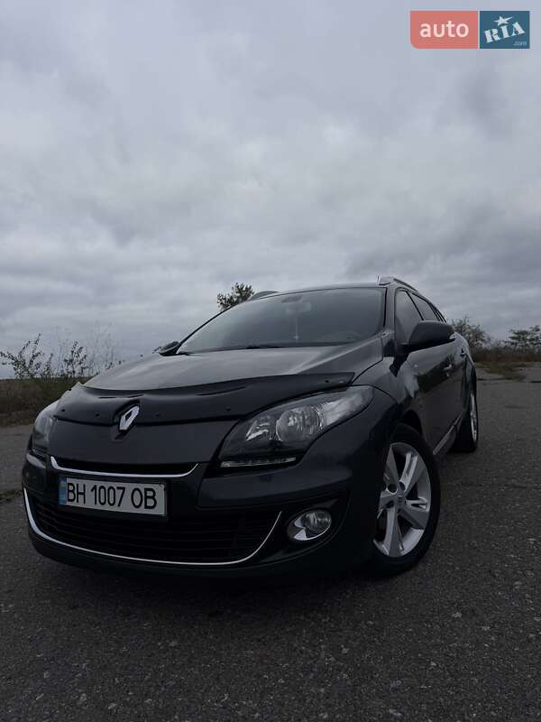 Универсал Renault Megane 2013 в Червонознаменке фото 23 Универсал Renault Megane 2013 в Червонознаменке