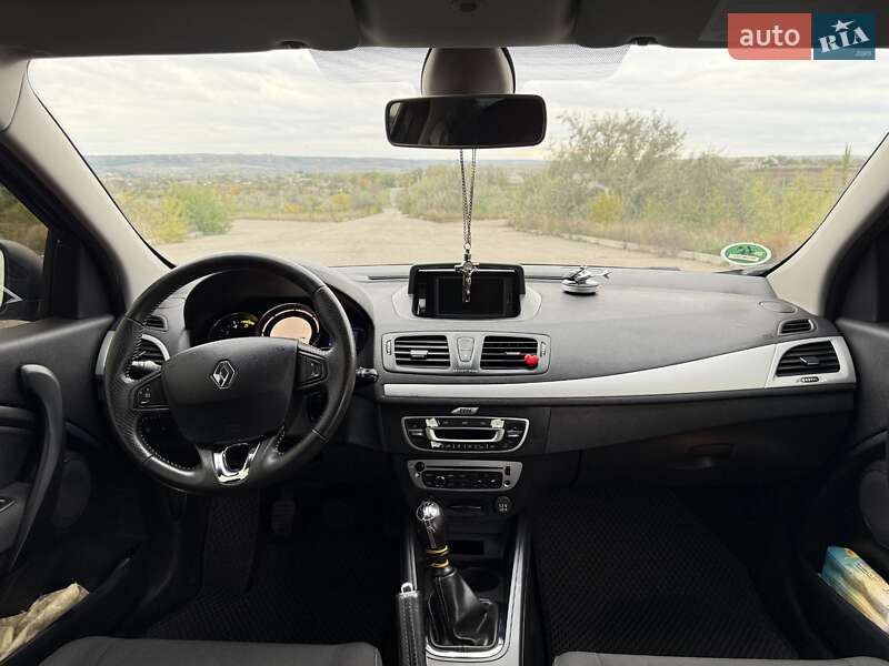 Универсал Renault Megane 2013 в Червонознаменке фото 33 Универсал Renault Megane 2013 в Червонознаменке