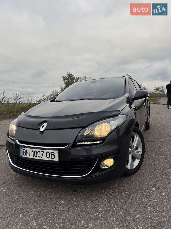 Универсал Renault Megane 2013 в Червонознаменке фото 39 Универсал Renault Megane 2013 в Червонознаменке