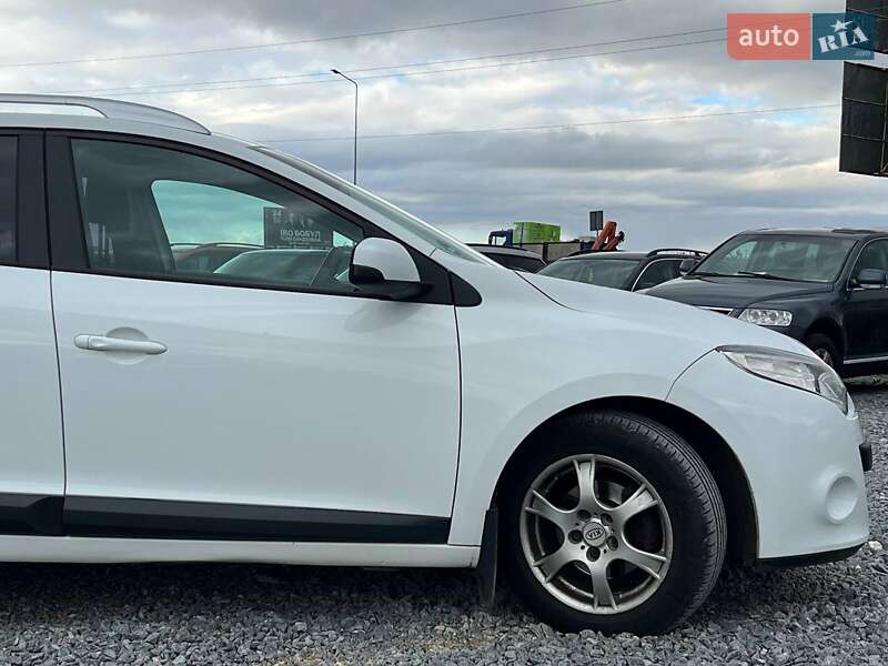 Универсал Renault Megane 2012 в Львове фото 12 Универсал Renault Megane 2012 в Львове
