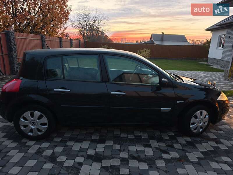 Седан Renault Megane 2005 в Полтаве фото 40 Седан Renault Megane 2005 в Полтаве