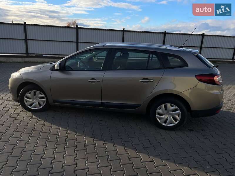 Универсал Renault Megane 2012 в Луцке фото 4 Универсал Renault Megane 2012 в Луцке