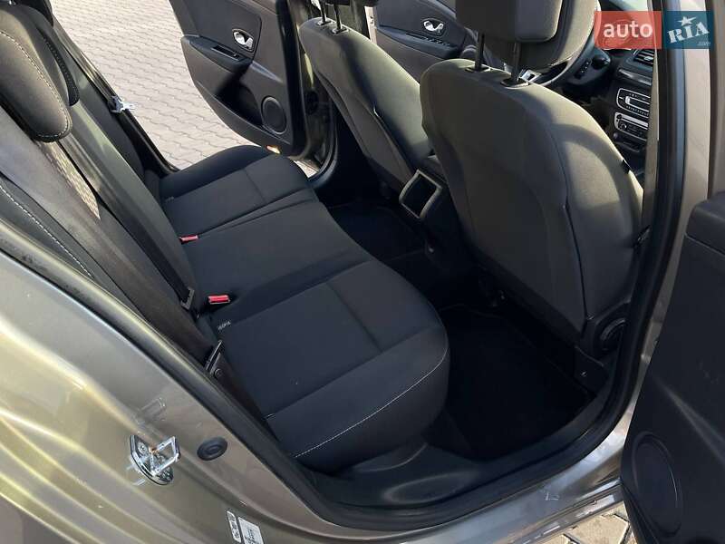 Универсал Renault Megane 2012 в Луцке фото 18 Универсал Renault Megane 2012 в Луцке