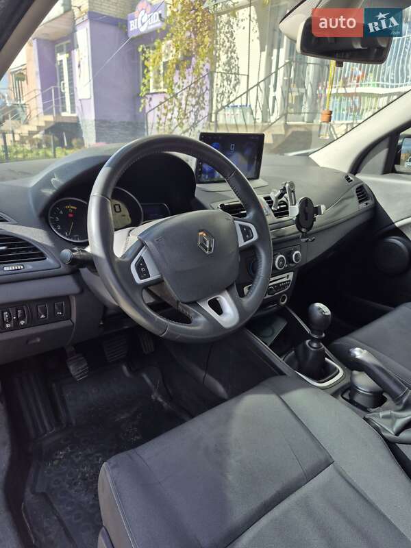 Универсал Renault Megane 2010 в Калуше фото 4 Универсал Renault Megane 2010 в Калуше