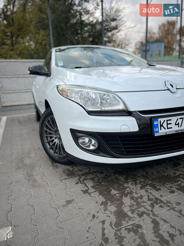 Хэтчбек Renault Megane 2013 в Кривом Роге фото 4 Хэтчбек Renault Megane 2013 в Кривом Роге