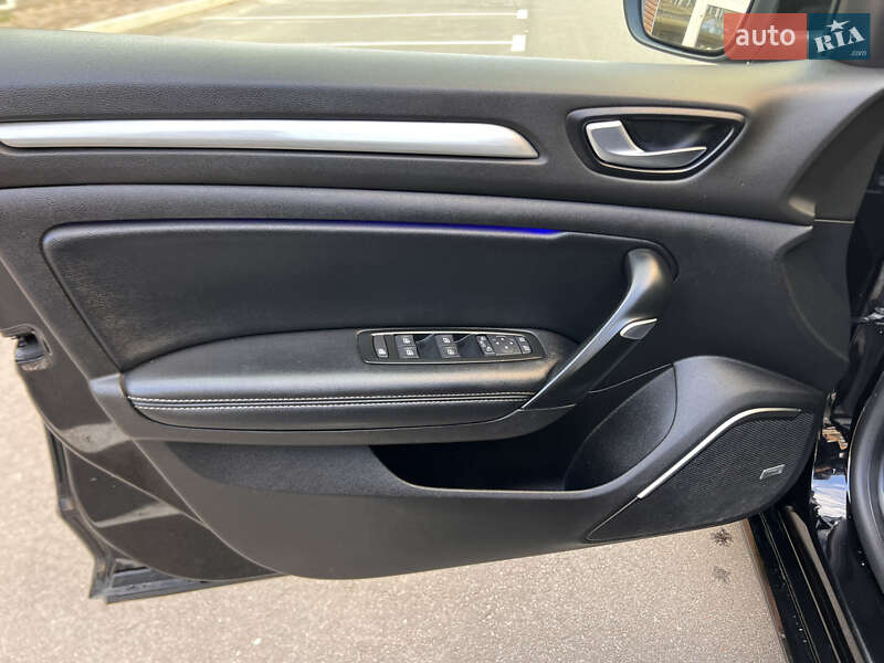 Универсал Renault Megane 2018 в Киеве фото 23 Универсал Renault Megane 2018 в Киеве