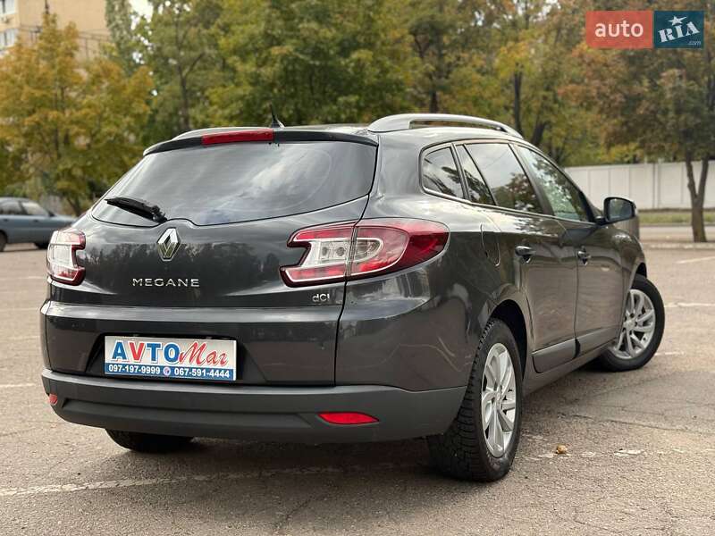 Универсал Renault Megane 2013 в Кривом Роге фото 8 Универсал Renault Megane 2013 в Кривом Роге