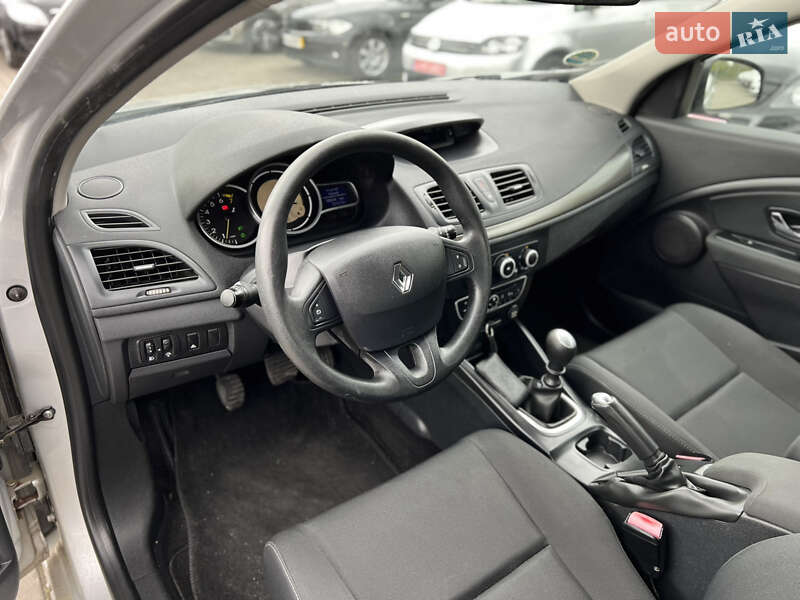 Универсал Renault Megane 2011 в Староконстантинове