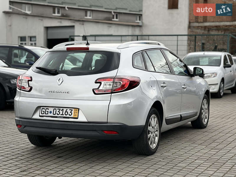 Универсал Renault Megane 2011 в Староконстантинове