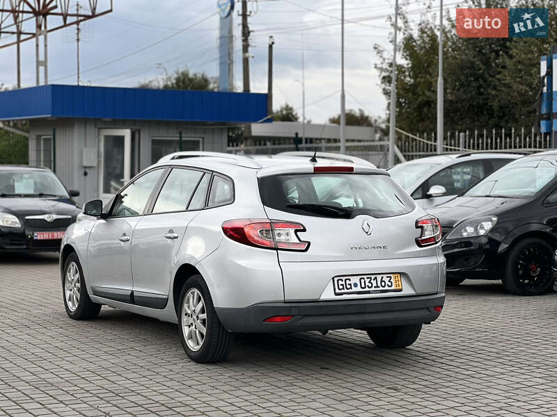 Универсал Renault Megane 2011 в Староконстантинове