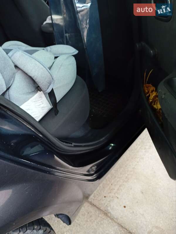 Хэтчбек Renault Megane 2006 в Снятине фото 11 Хэтчбек Renault Megane 2006 в Снятине