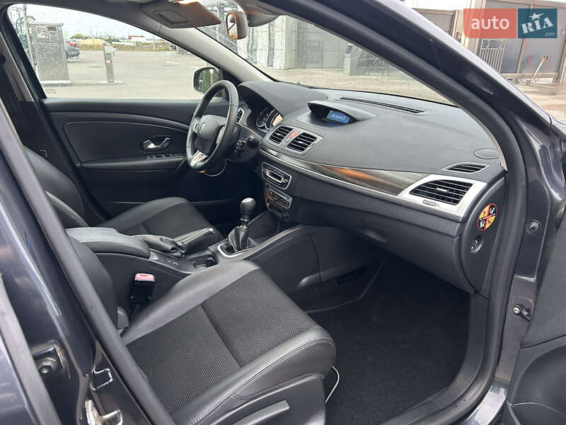 Универсал Renault Megane 2011 в Городке фото 11 Универсал Renault Megane 2011 в Городке