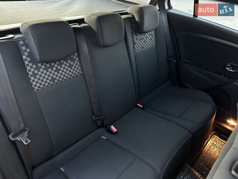 Универсал Renault Megane 2012 в Дубно