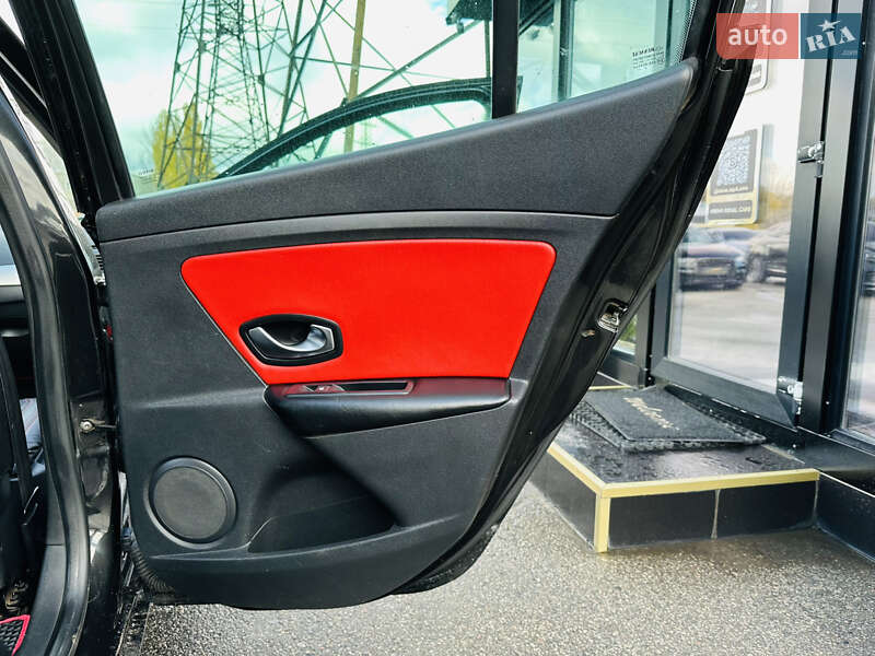 Хэтчбек Renault Megane 2011 в Харькове фото 21 Хэтчбек Renault Megane 2011 в Харькове