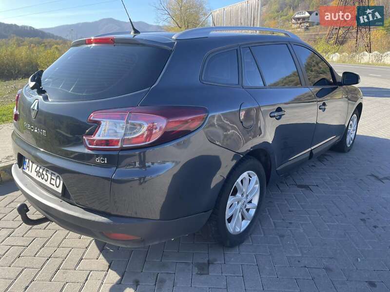Универсал Renault Megane 2012 в Косове фото 5 Универсал Renault Megane 2012 в Косове