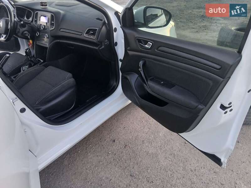 Хэтчбек Renault Megane 2016 в Хмельницком фото 81 Хэтчбек Renault Megane 2016 в Хмельницком