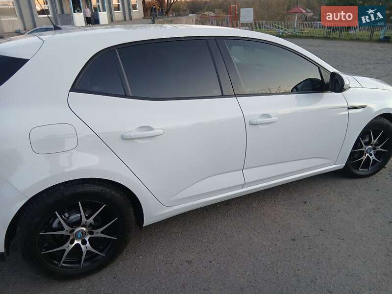 Хэтчбек Renault Megane 2016 в Хмельницком фото 110 Хэтчбек Renault Megane 2016 в Хмельницком
