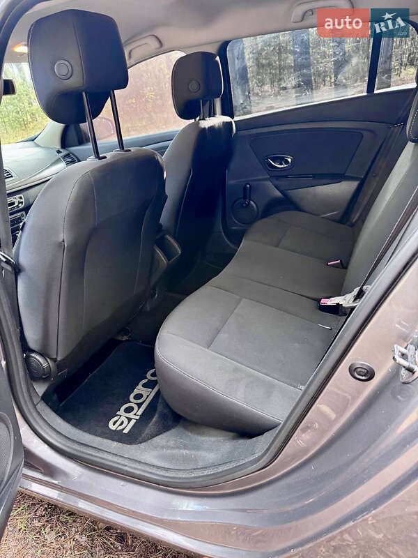 Универсал Renault Megane 2013 в Недригайлове фото 15 Универсал Renault Megane 2013 в Недригайлове