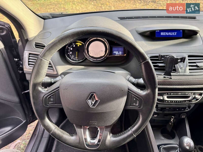 Универсал Renault Megane 2013 в Недригайлове фото 17 Универсал Renault Megane 2013 в Недригайлове