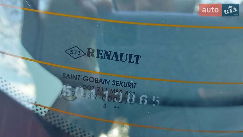 Хэтчбек Renault Megane 2013 в Смеле фото 19 Хэтчбек Renault Megane 2013 в Смеле