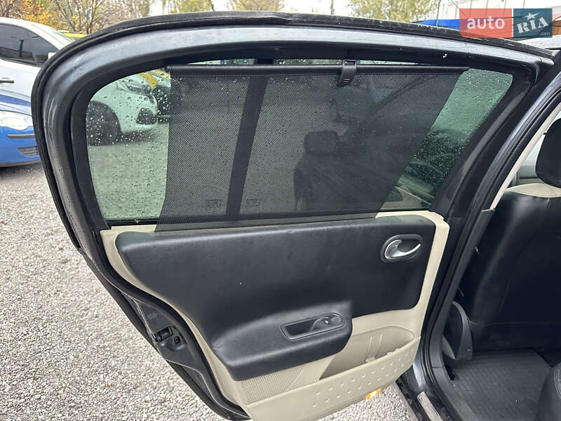 Седан Renault Megane 2006 в Кам'янському