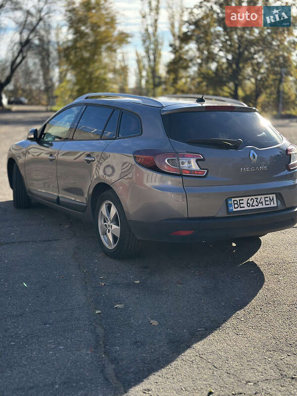 Универсал Renault Megane 2010 в Южноукраинске фото 9 Универсал Renault Megane 2010 в Южноукраинске