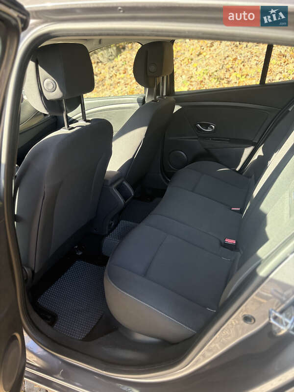 Хэтчбек Renault Megane 2010 в Тернополе