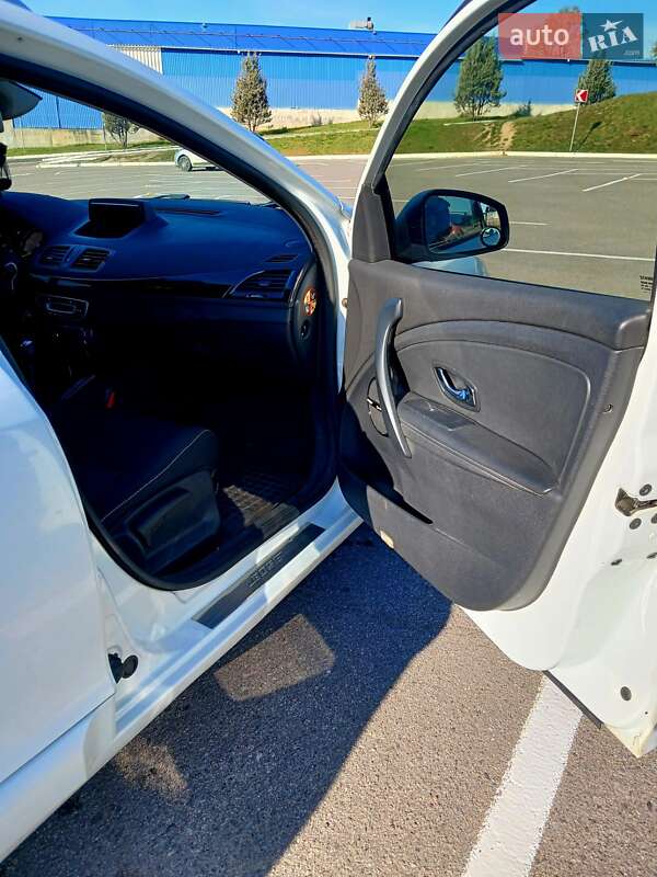 Универсал Renault Megane 2013 в Виннице фото 12 Универсал Renault Megane 2013 в Виннице