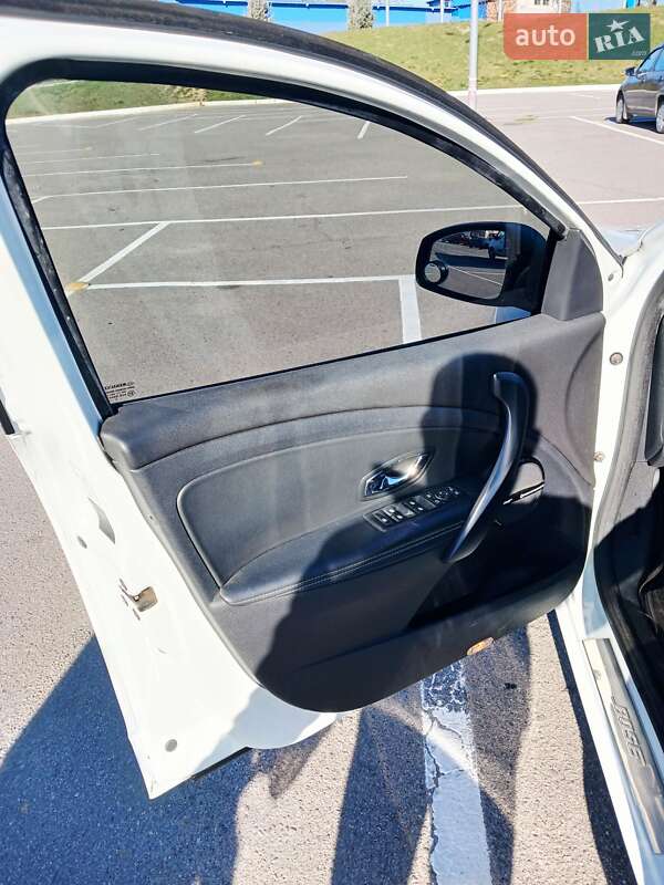 Универсал Renault Megane 2013 в Виннице фото 20 Универсал Renault Megane 2013 в Виннице