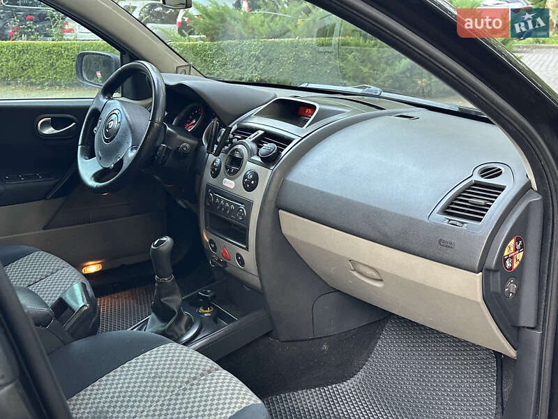 Универсал Renault Megane 2004 в Калиновке фото 18 Универсал Renault Megane 2004 в Калиновке
