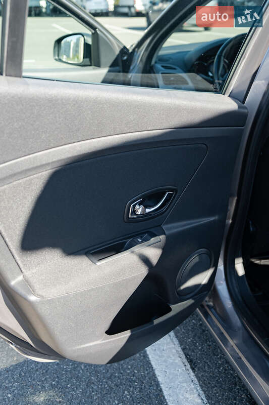 Хэтчбек Renault Megane 2013 в Киеве