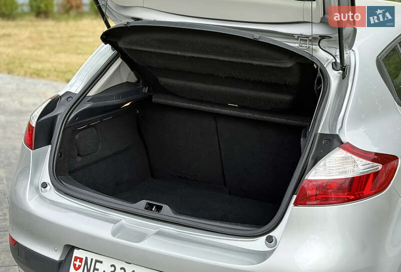 Хетчбек Renault Megane 2013 в Луцьку фото 38 Хетчбек Renault Megane 2013 в Луцьку