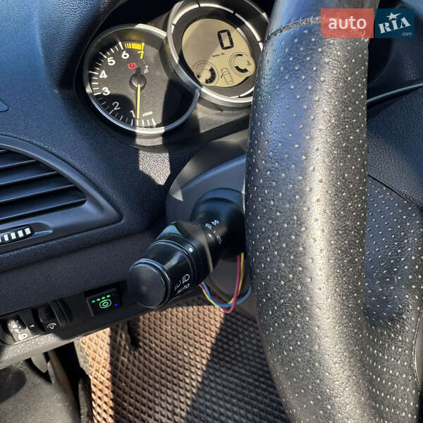 Хэтчбек Renault Megane 2009 в Ужгороде фото 28 Хэтчбек Renault Megane 2009 в Ужгороде