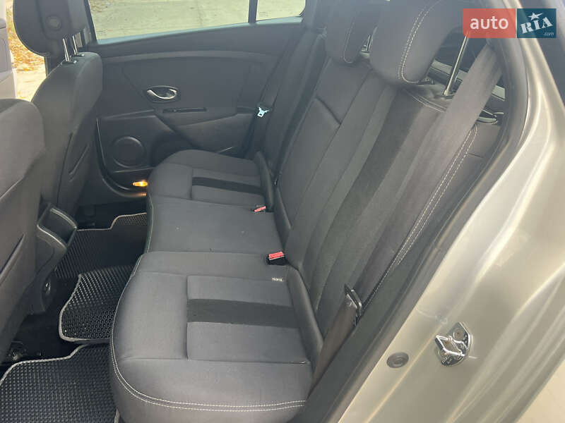 Універсал Renault Megane 2011 в Одесі