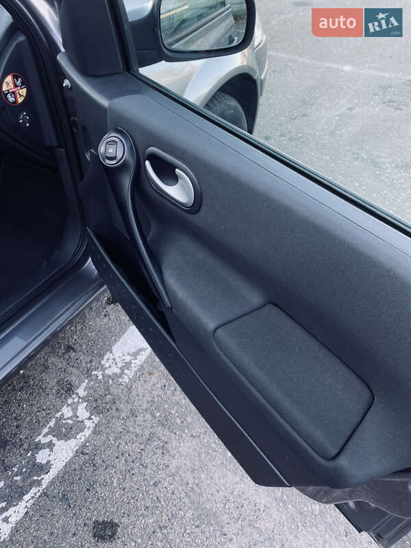 Универсал Renault Megane 2009 в Ровно фото 20 Универсал Renault Megane 2009 в Ровно