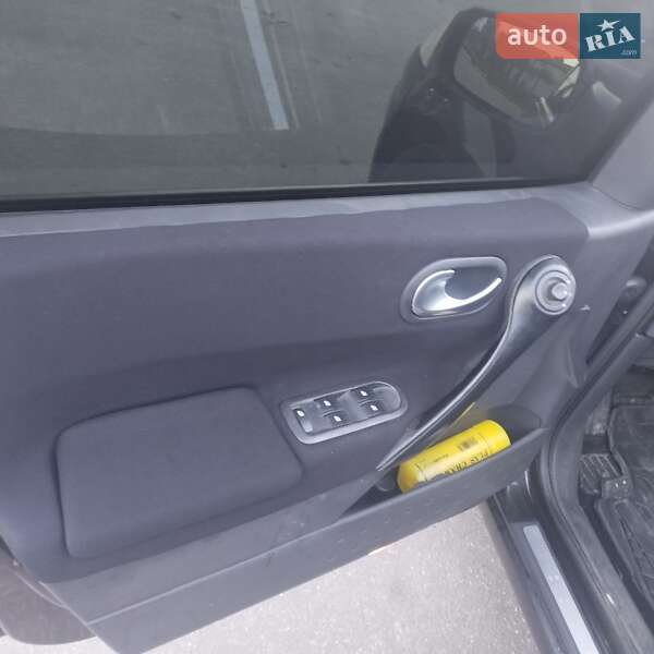 Универсал Renault Megane 2004 в Жмеринке фото 16 Универсал Renault Megane 2004 в Жмеринке