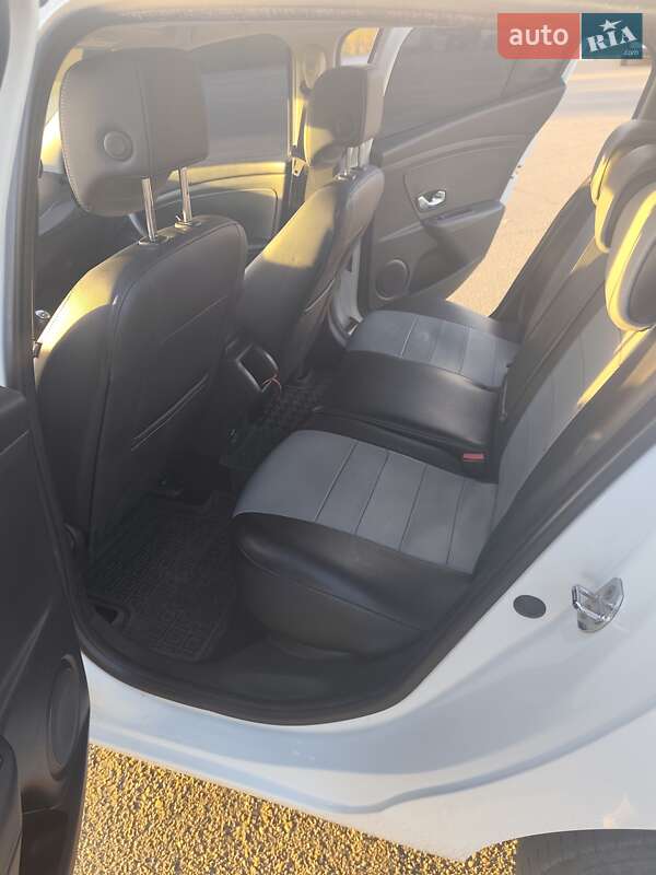 Хетчбек Renault Megane 2015 в Южноукраїнську