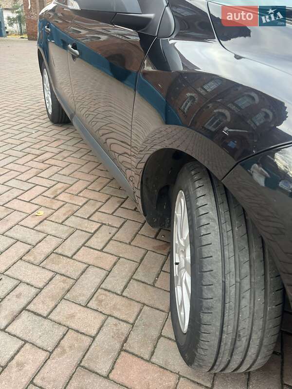 Универсал Renault Megane 2011 в Сумах фото 4 Универсал Renault Megane 2011 в Сумах