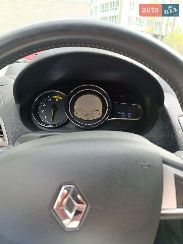 Универсал Renault Megane 2012 в Черкассах фото 14 Универсал Renault Megane 2012 в Черкассах