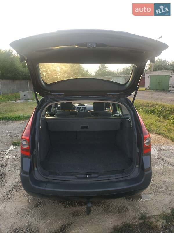 Универсал Renault Megane 2004 в Луцке фото 7 Универсал Renault Megane 2004 в Луцке