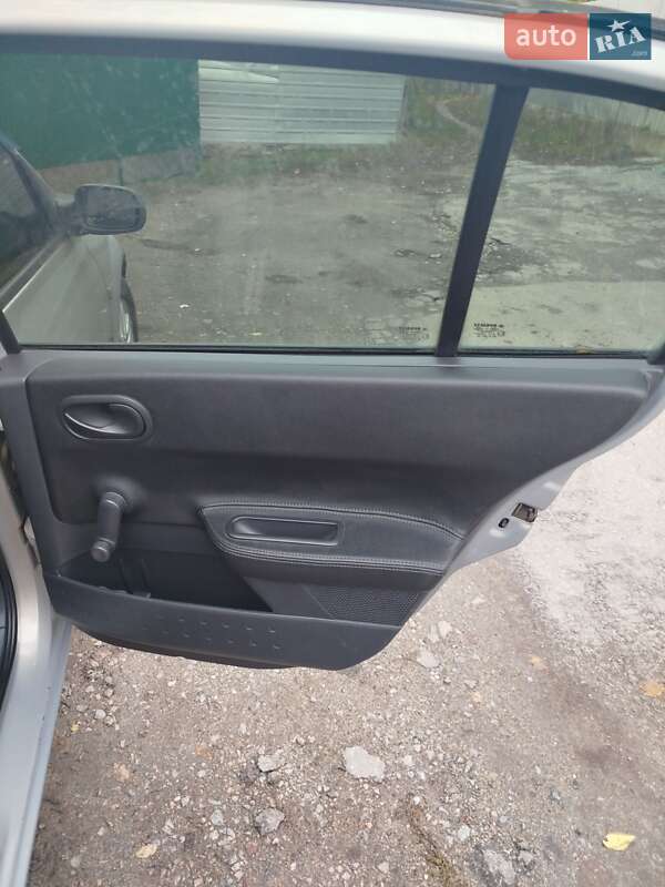 Седан Renault Megane 2005 в Полтаве фото 4 Седан Renault Megane 2005 в Полтаве